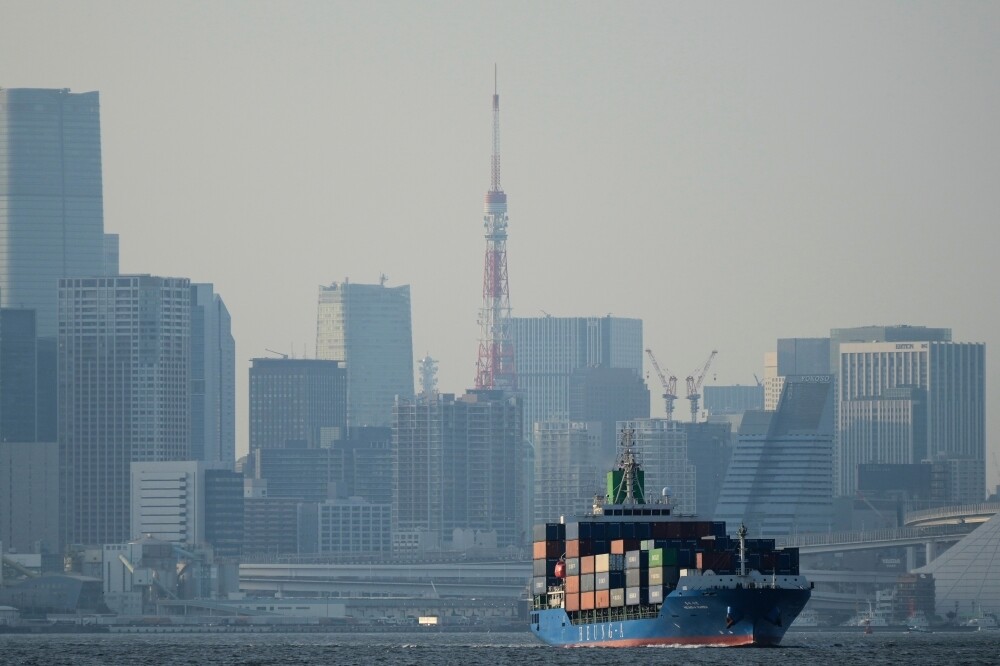 Japan's Exports Rise 16.8% in January