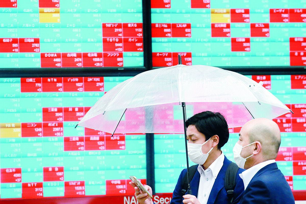 Индекс Никикей снижается на фоне укрепления иены