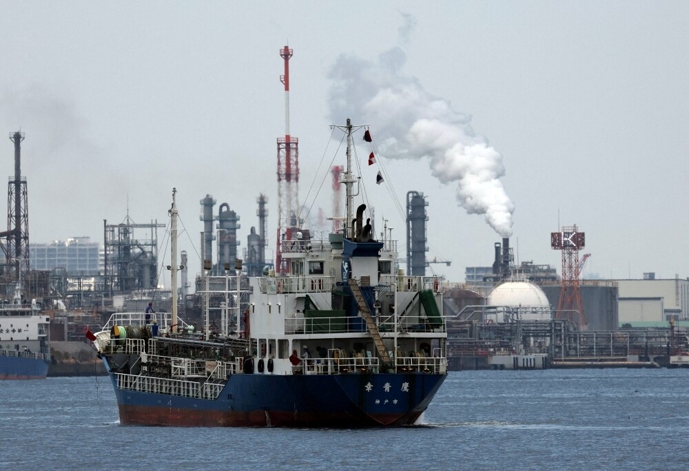 Japan decides to release additional oil reserves