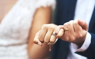 Мужчина из Хёго арестован за безмолвные звонки жене