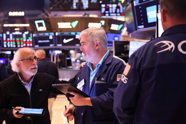 Японские акции растут на фоне комментариев ФРС о процентных ставках