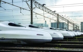 Отмечая 60 лет Синкансену